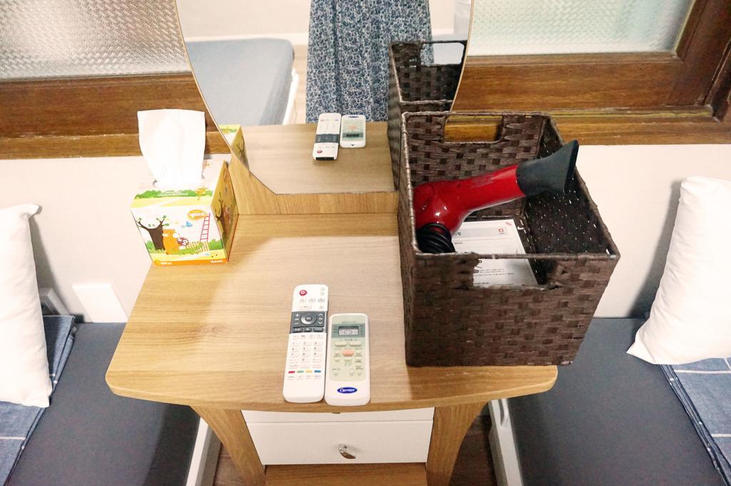 Able Guesthouse Hongdae 2 Сеул Экстерьер фото