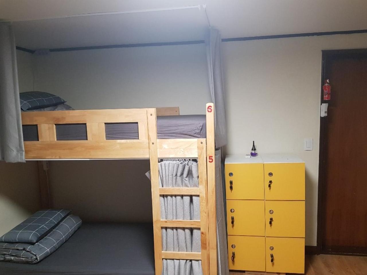 Able Guesthouse Hongdae 2 Сеул Экстерьер фото